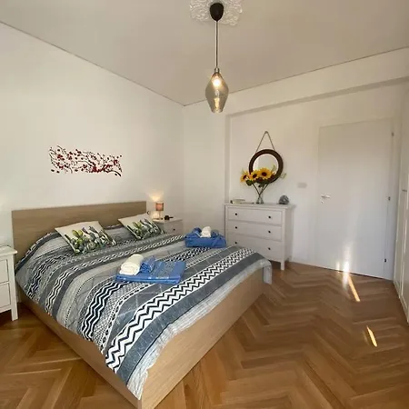 Charming #targaflorio Apartment, Fully Equipped アパート *