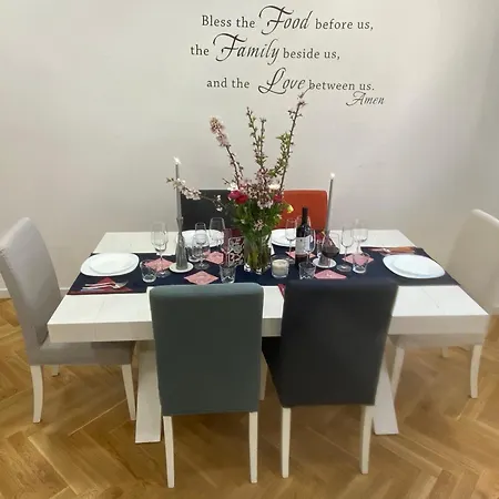Charming #targaflorio Apartment, Fully Equipped アパート カンポフェリーチェ・ディ・ロッチェッラ