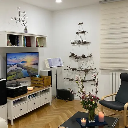 Charming #targaflorio Apartment, Fully Equipped * カンポフェリーチェ・ディ・ロッチェッラ